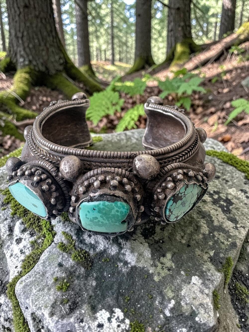 Vintage Sterling Silver Tibetan Turquoise Wide Cuff Bracelet Beaded Rope Border